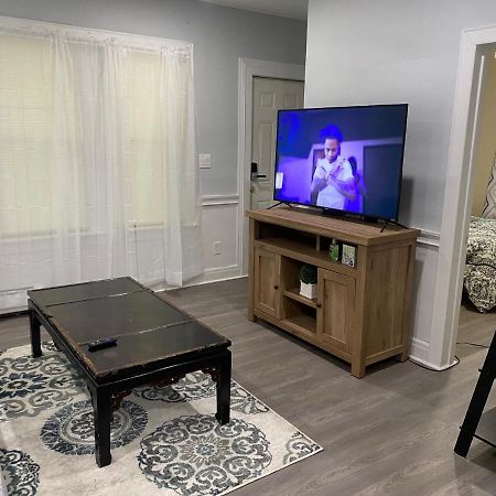Lovely 2 Bedroom Cottage Just Off Orange Lake! 뉴버그 외부 사진
