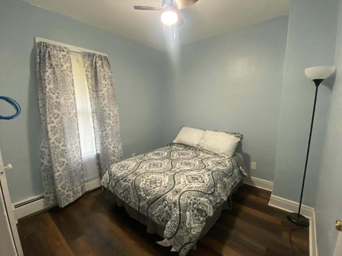 Lovely 2 Bedroom Cottage Just Off Orange Lake! 뉴버그 외부 사진